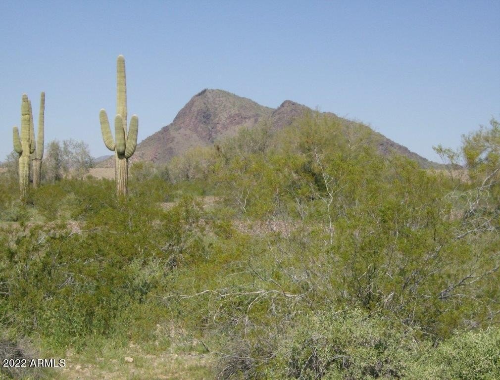 Land Bordering BLM Land