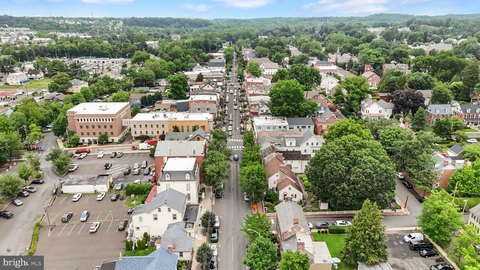 Historic Building in Downtown Newtown