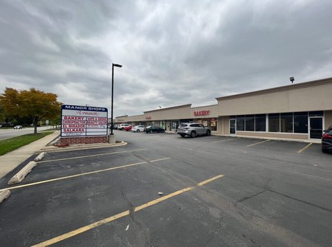 Retail Spaces in Addison, Illinois