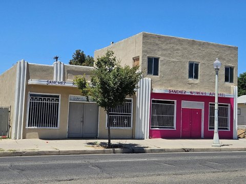 Retail Property in Fresno, CA