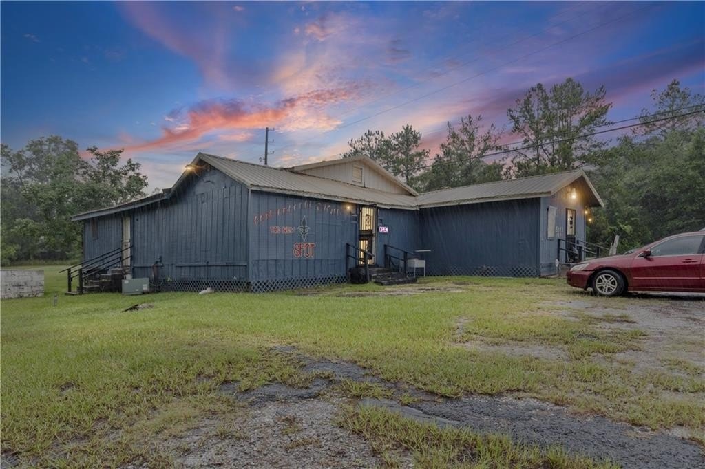 Eight Mile Commercial Opportunity