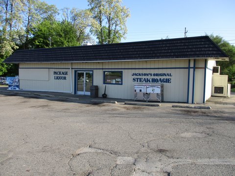 Established Deli with Liquor License