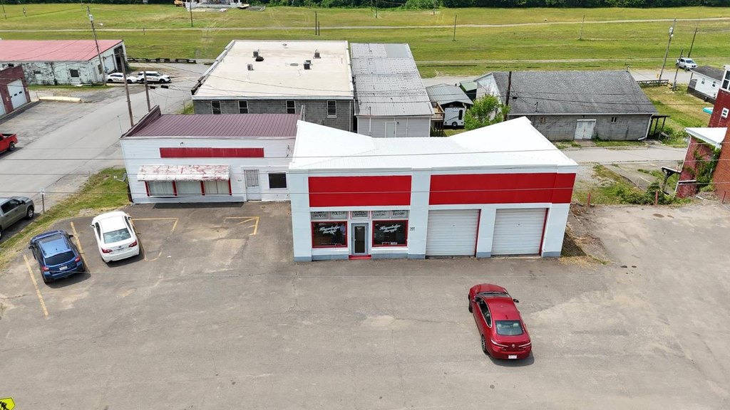 502 Elk St, Gassaway, WV 26624