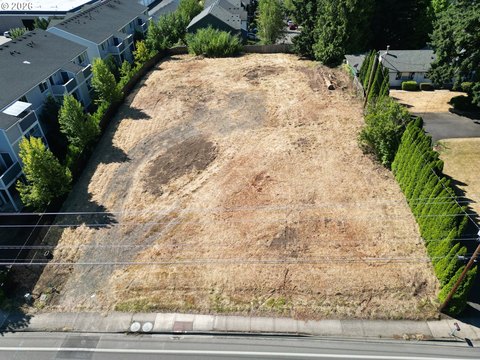 LAND - Vancouver, WA