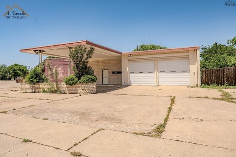 Versatile Commercial Space in Wichita