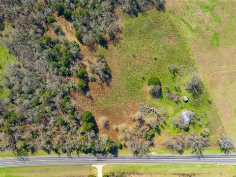 Unrestricted 1-Acre Lot in Cameron