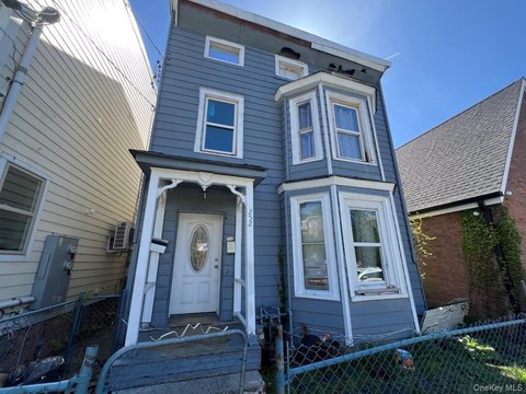 Newburgh Duplex Near Commercial District