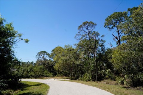 Residential Lot in North Port