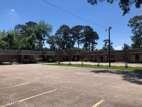 Multi-Office Building with Private Parking