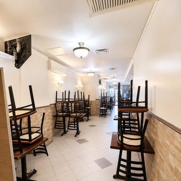Restaurant with Full Commercial Kitchen