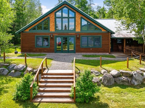 Maine Lodge with Restaurant and Cabins