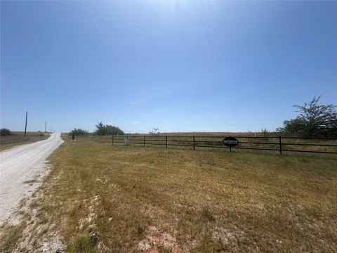 Land, St Jo, TX