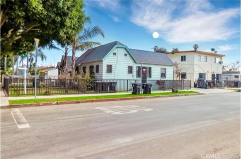Los Angeles Triplex with Income Potential