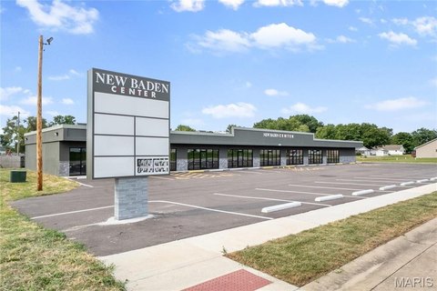 Retail Center Strip Units