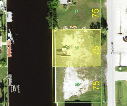 Direct Access Canal Lot