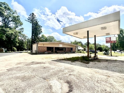 Specialty Property on 2 Acres
