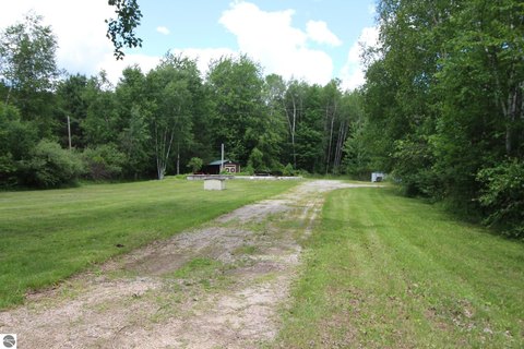 LAND - Shepherd, MI