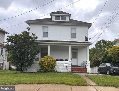 Duplex with Fully Separated Utilities