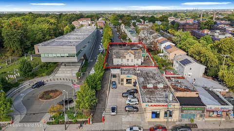Richmond Avenue Commercial Lot