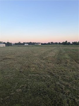 LAND - Olathe, KS