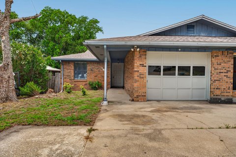Updated Patio Home in Shalimar