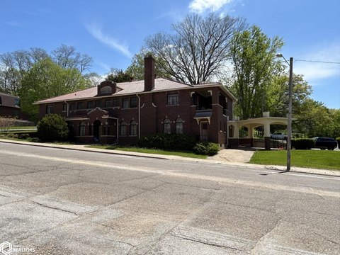 Historic Mixed-Use Building in Ottumwa