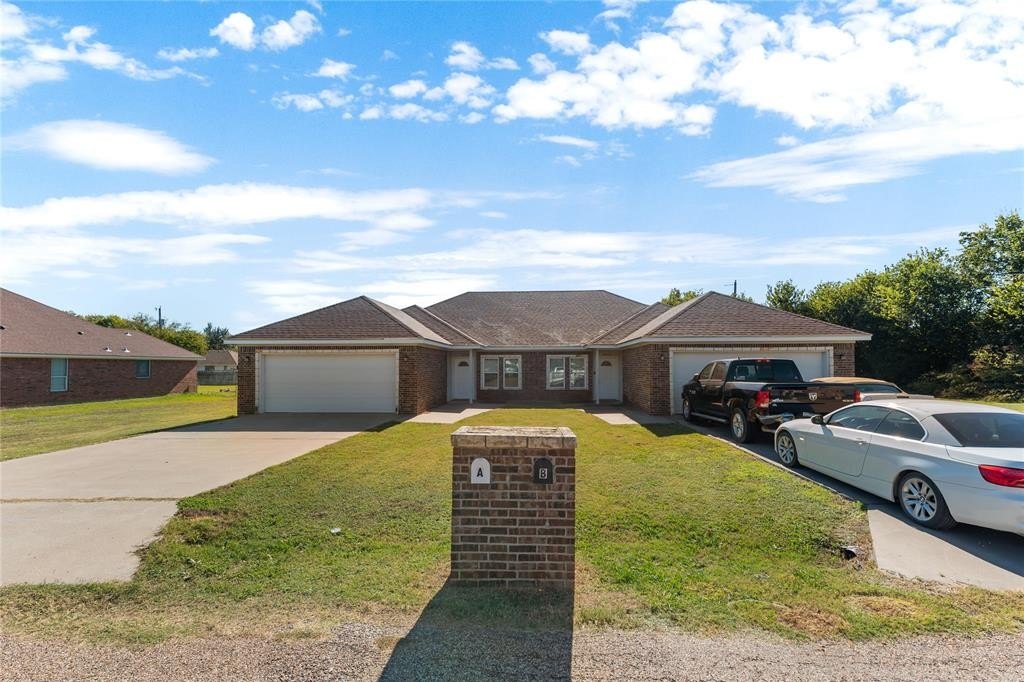 Woodway Duplex in Midway ISD