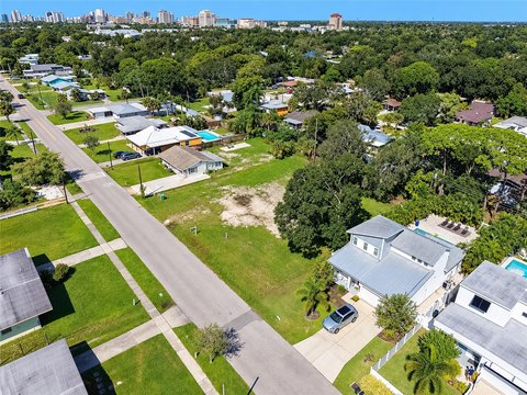 Land, SARASOTA, FL