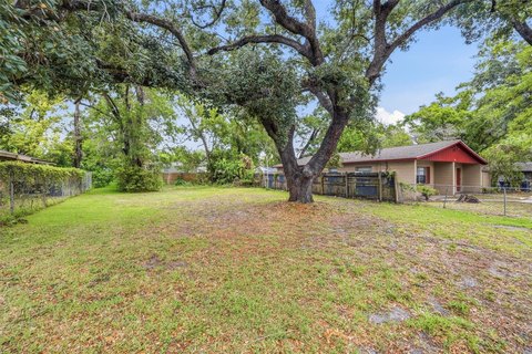Land, TAMPA, FL