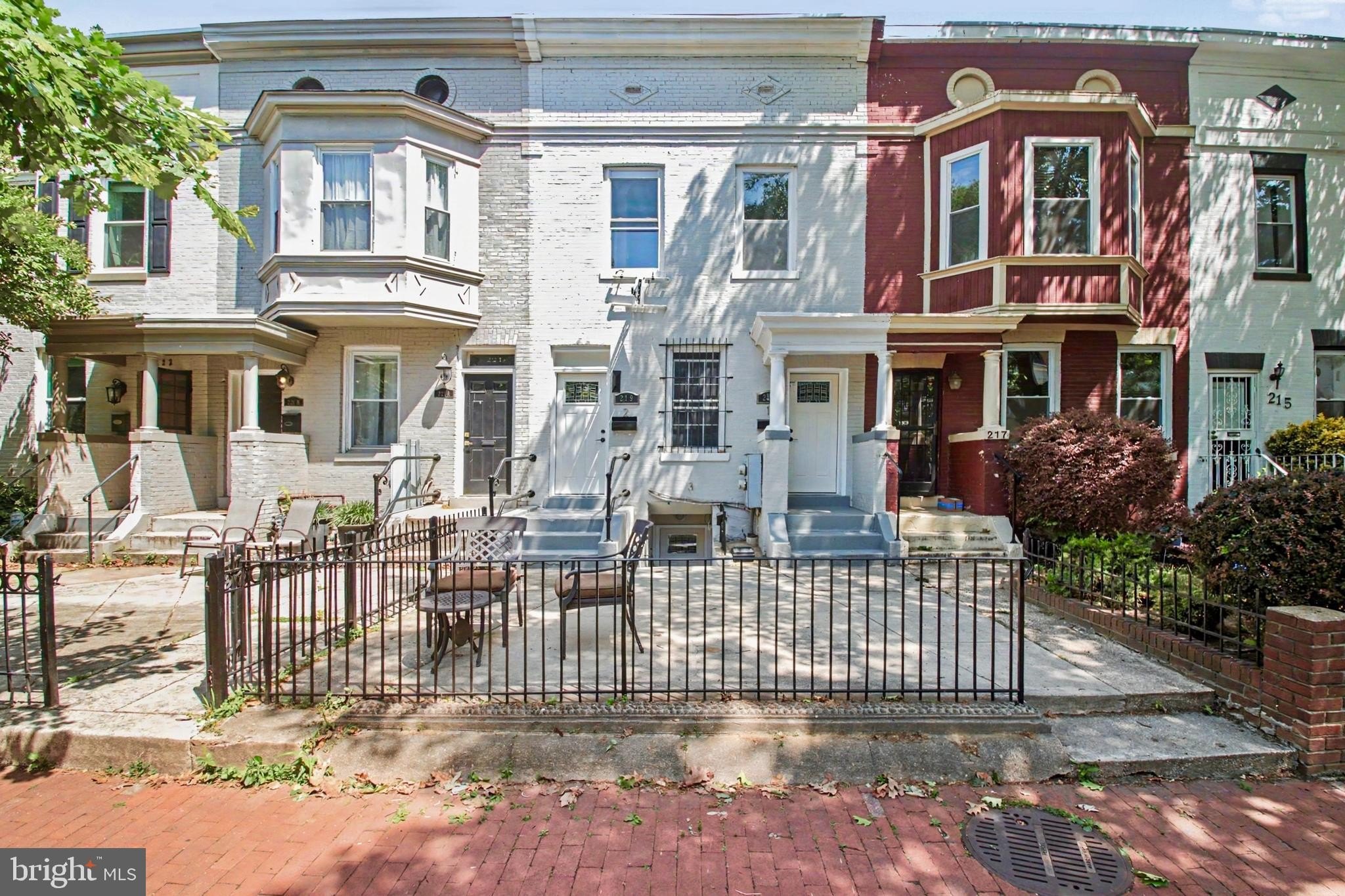 Multi-Unit Property in Truxton Circle