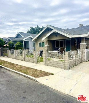 Renovated Multifamily Property in Los Angeles