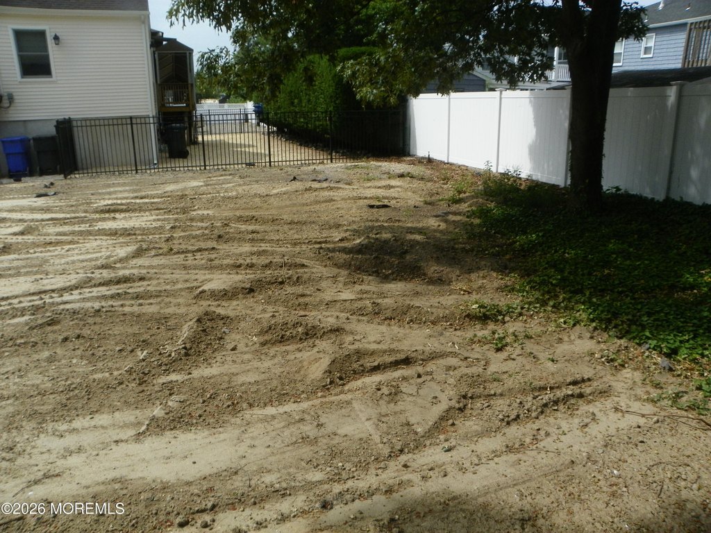 Picture 4