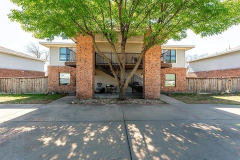 Updated Quadplex Near University