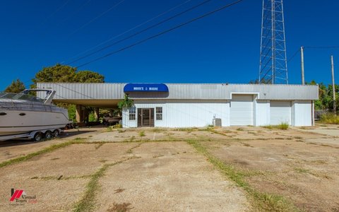 Warehouse with Triple Net Terms