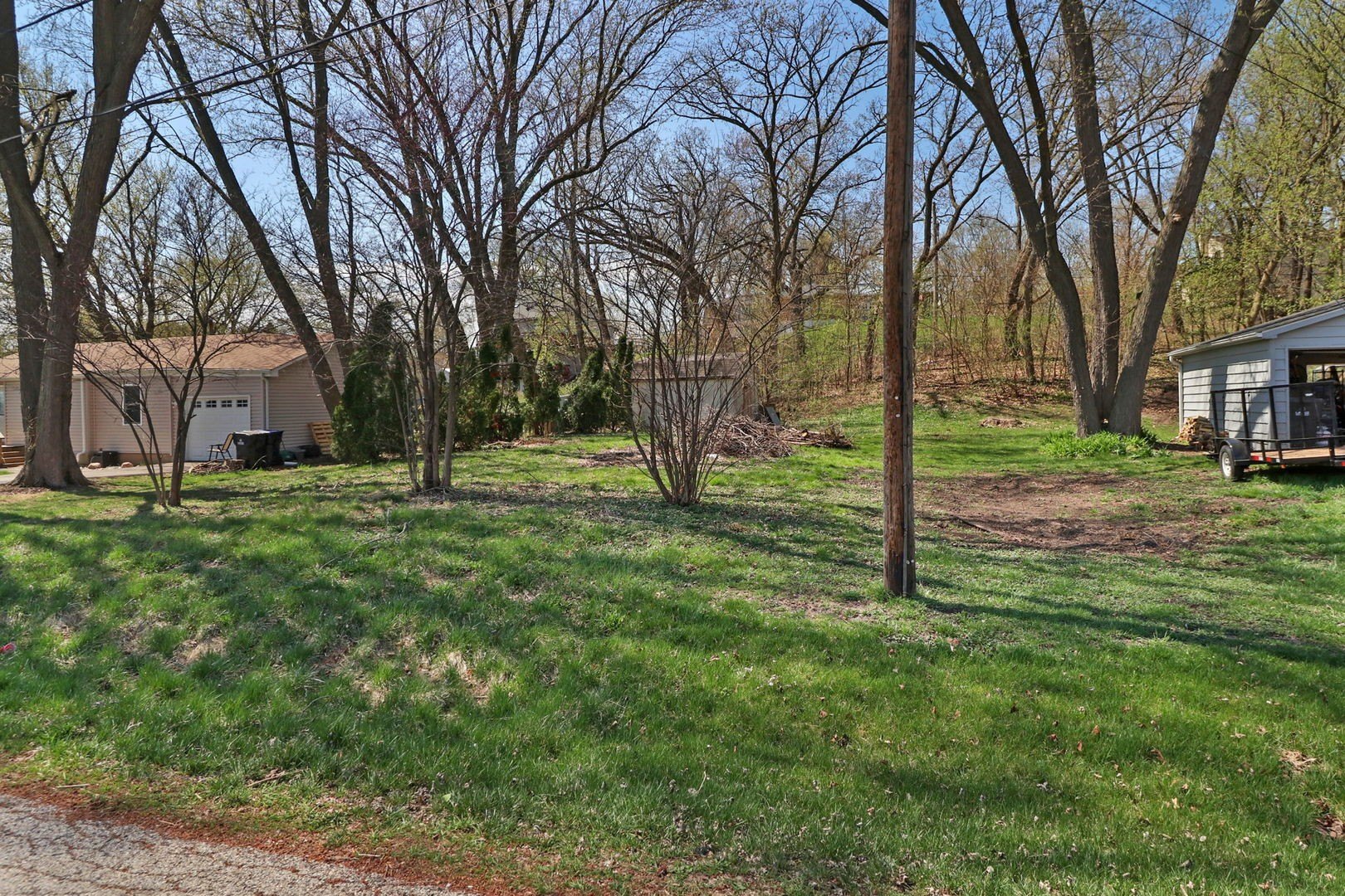 Land in Chain O'Lakes Region