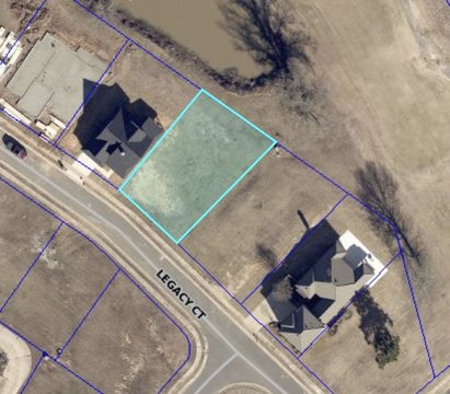 Land in Olde Oaks