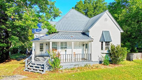 Farmhouse Victorian on Corner Lot