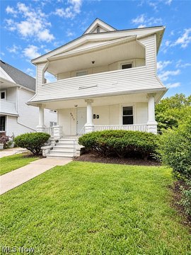 Renovated Six-Bedroom Duplex