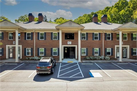 SINGLE_FAMILY - Roswell, GA