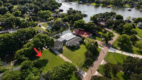 Waterfront Lot on Lake Granbury