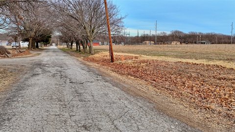 Land For Sale in Saint Jo