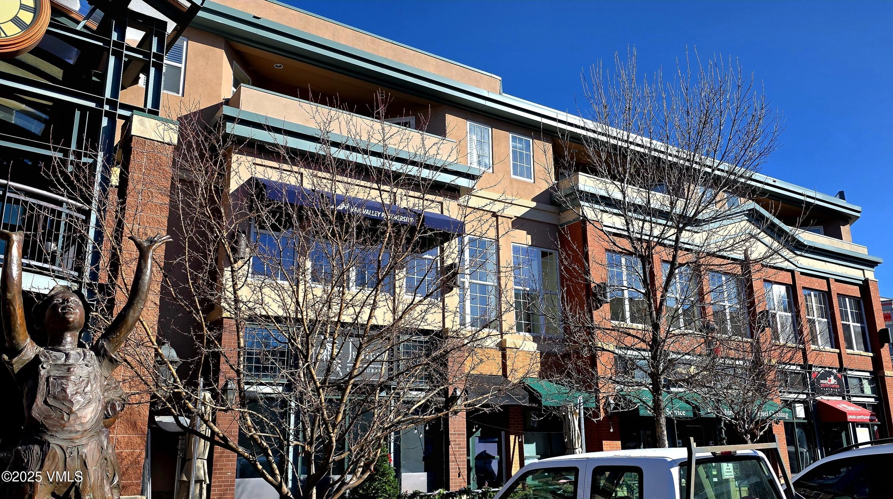 Riverwalk Office with Conversion Potential