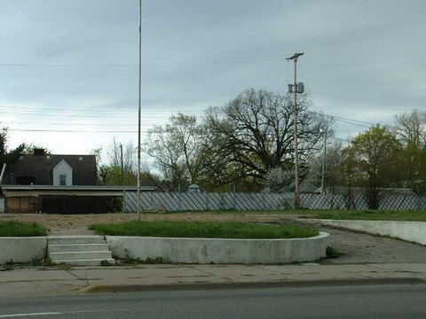 Commercial Land in High-Traffic Area