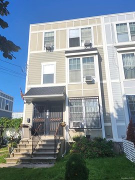 Three-Story Duplex With Private Driveway