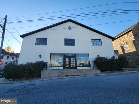 Kennett Square Retail/Office/Warehouse Space