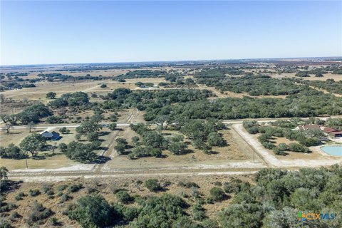 Residential Land in Inez, TX