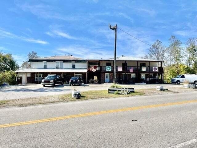 Whitley City Apartment Building