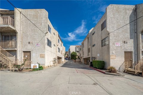 Los Angeles Duplex Investment Opportunity
