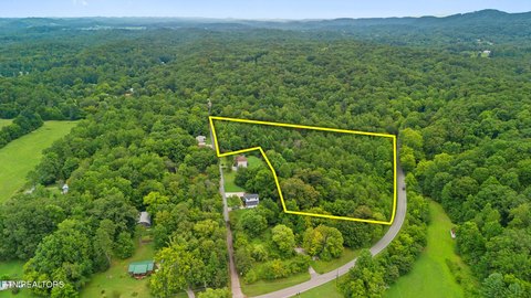7.48 Acres in South Knoxville