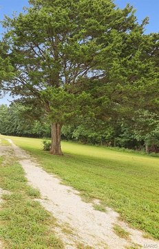 LAND - Imperial, MO